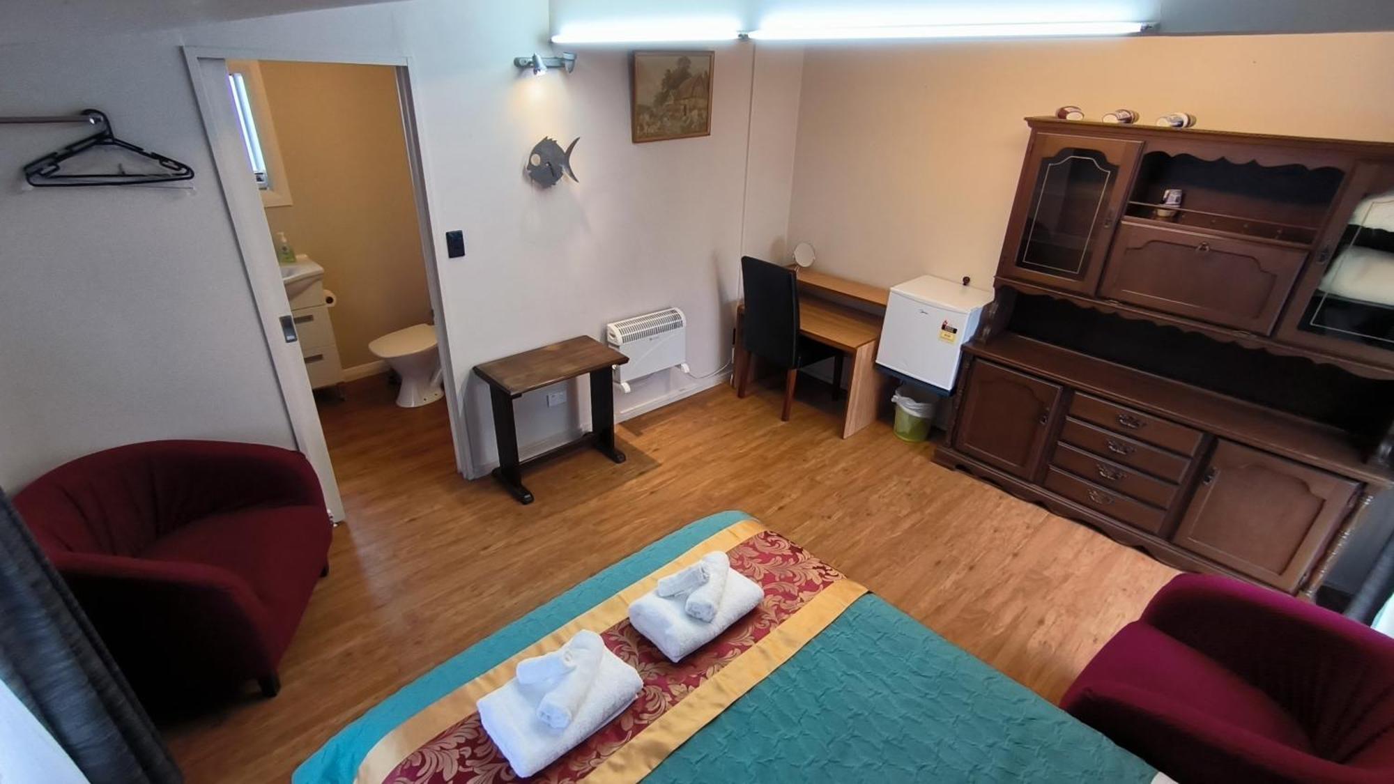 5 Large Bedroom Villas Suitable For 10People Christchurch Bagian luar foto